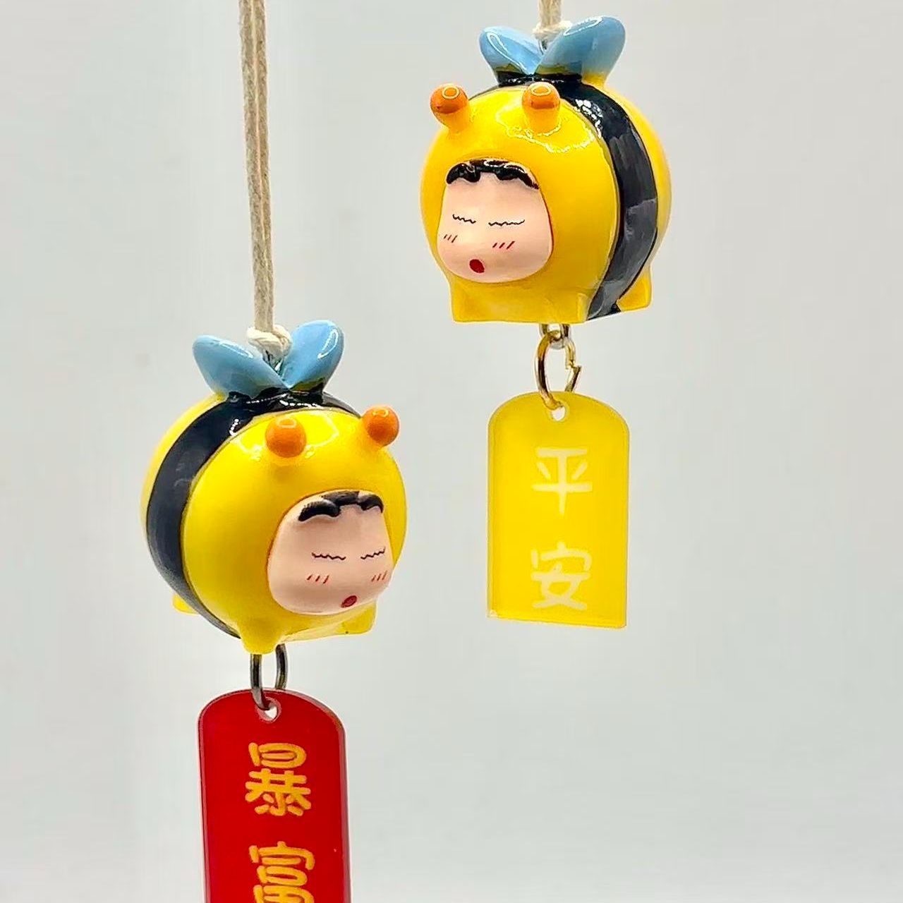 Crayon Shin-chan Bee Cosplay F - đánh giá và giá Car Accessories To Buy
